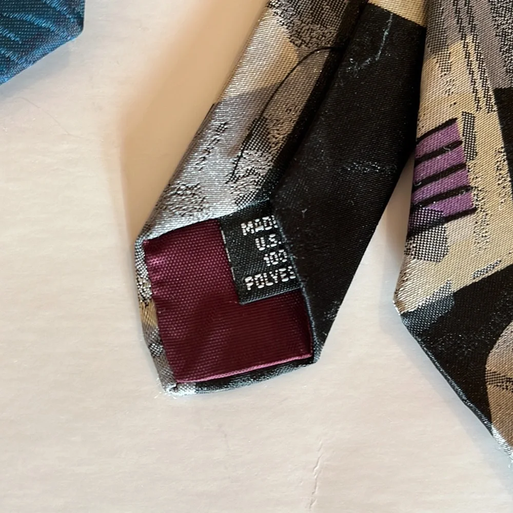 Set of 2 Vintage TownCraft ties, polyester - Picture 3 of 3